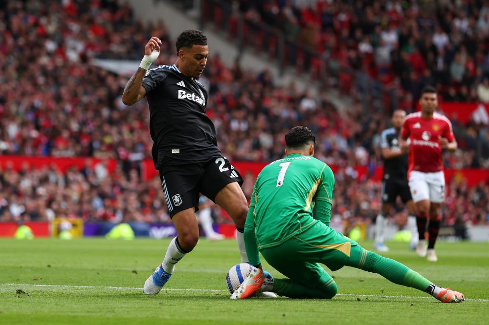 米体：联赛14轮不胜，佛罗伦萨多名球员及其家人遭死亡威胁