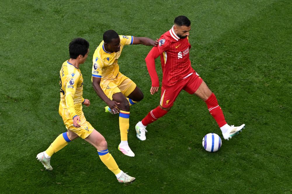 534场，诺伊尔追平伊梅尔并列德甲门将历史出场榜第二位